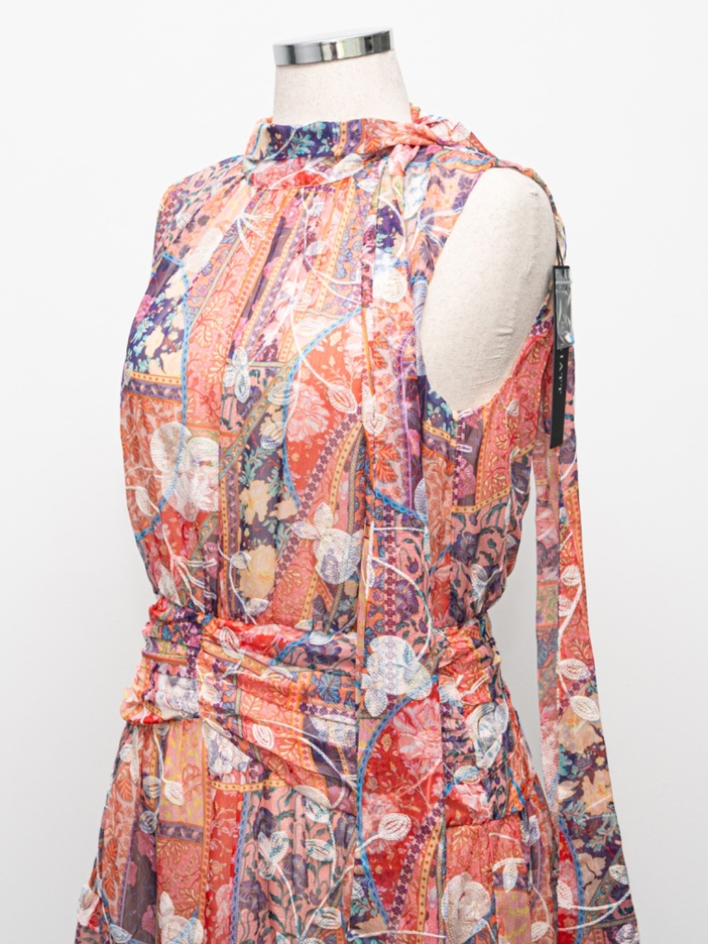 Elliatt - Instrumental Floral Ruffle Dress - Picture 12 of 13